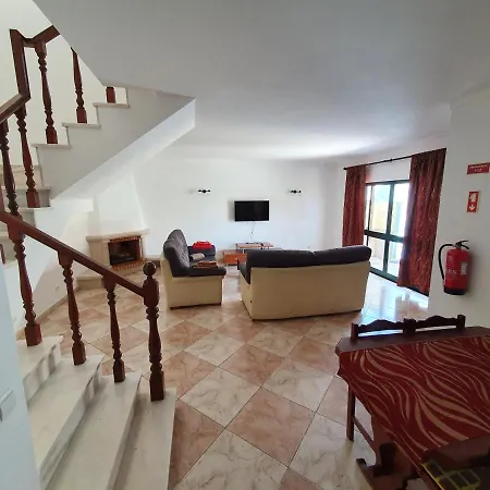 Вилла Algarve Altos Dos Caliços Албуфейра